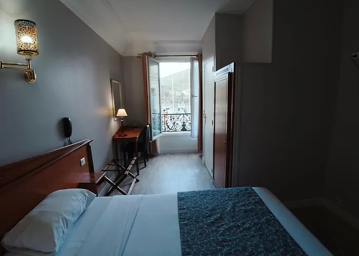 Отель Richmond Gare Du Nord 2*