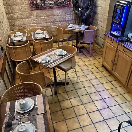 Richmond Gare Du Nord Hotel 2*