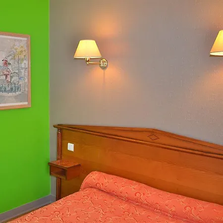 Richmond Gare Du Nord Hotel 2*