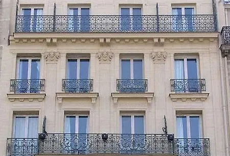 Richmond Gare Du Nord Hotel 2*