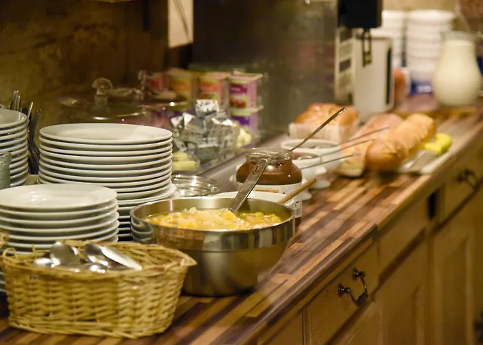 Richmond Gare Du Nord