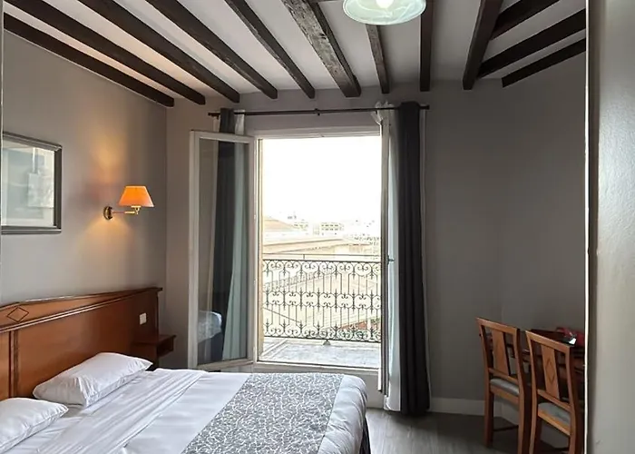 Richmond Gare Du Nord