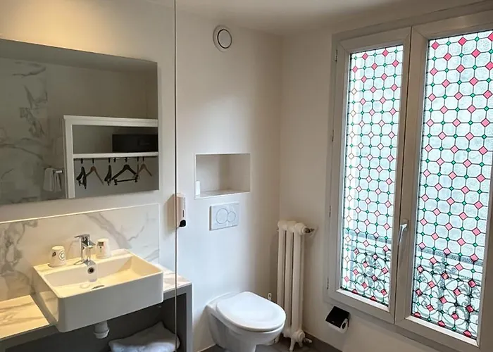 Richmond Gare Du Nord Hotel 2*