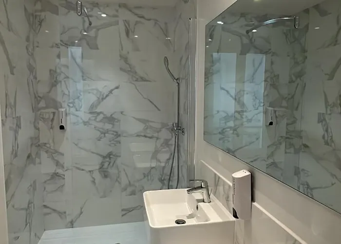 Hotel Richmond Gare Du Nord 2*