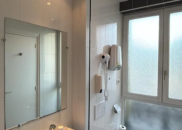 Richmond Gare Du Nord Hotel 2*